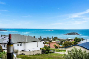 Seaview at the Bay - Wi-Fi - Oceanview - Near Beach - No Linen Included, Port Elliot